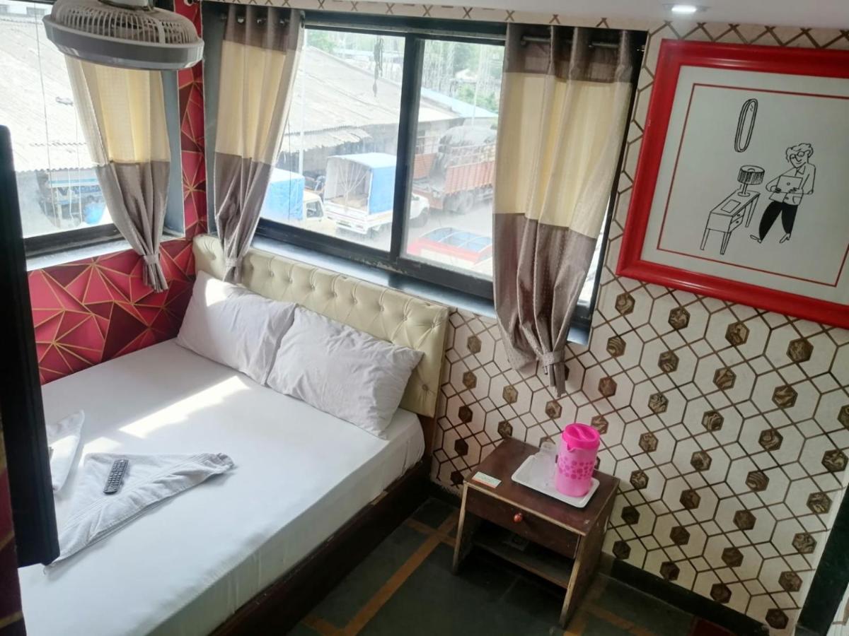 Hotel Kaina Residency Vashi Экстерьер фото